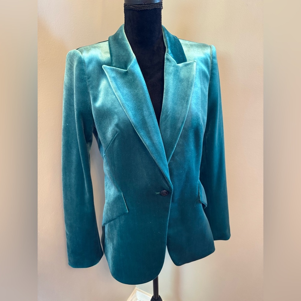 NWT Elegant Green Velvet Blazer